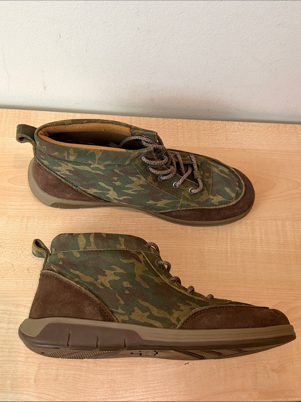 Flag LTD. Freddie Nubuck Camo Lace Up Boots - Size 6M